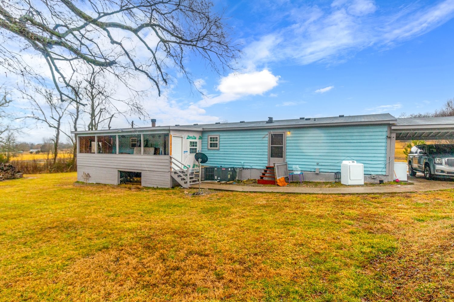 570 Coop Rd
