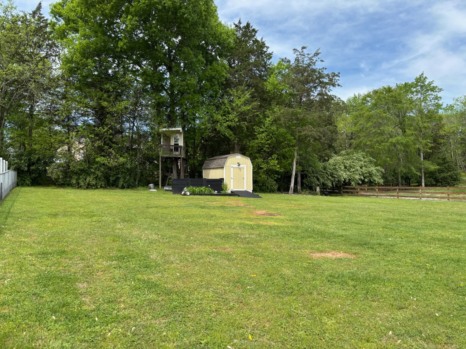 559 Windy Rd