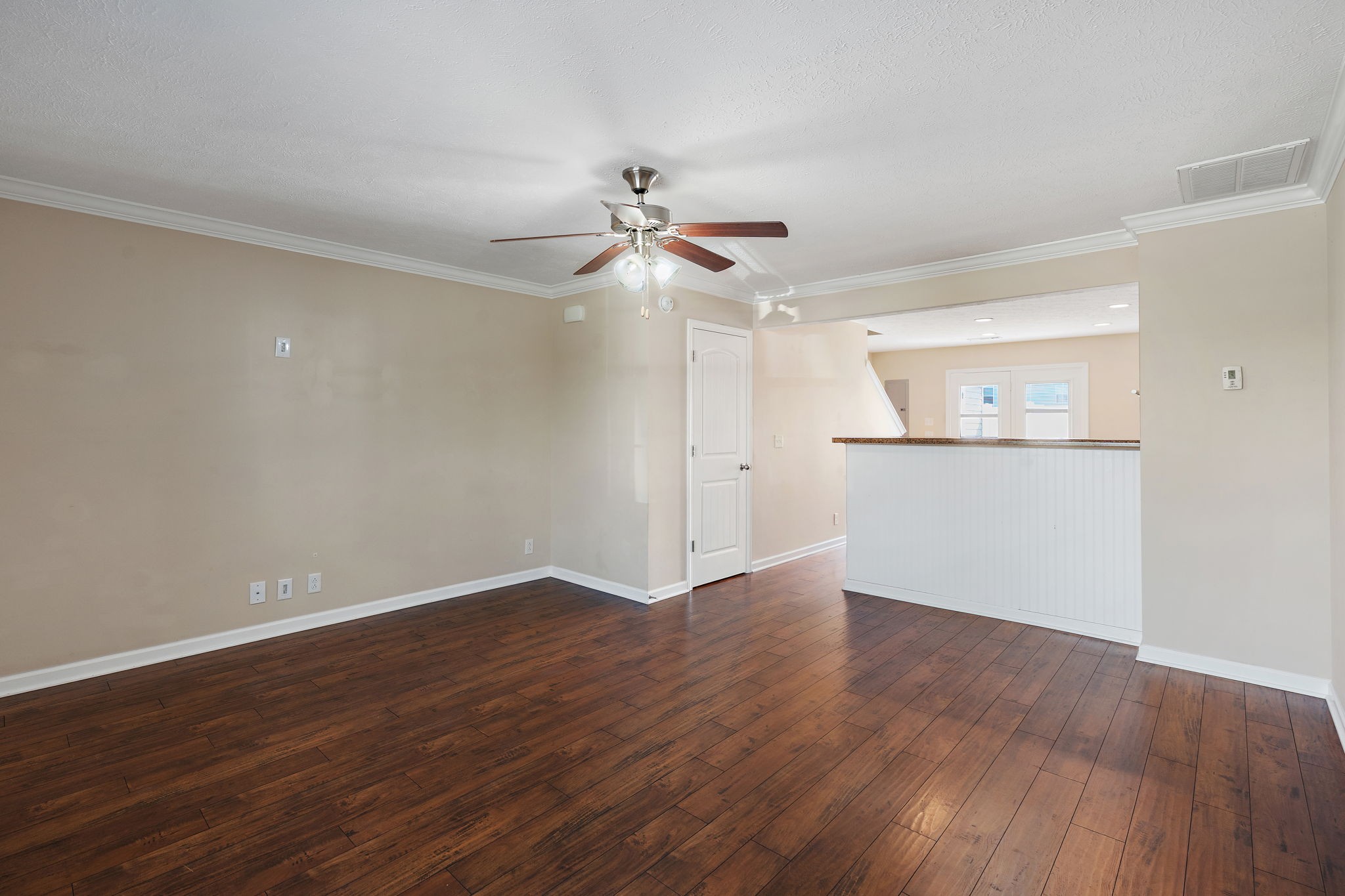 1420 Orange Ct