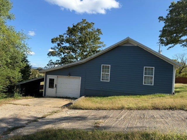 2300 Walker Cove Rd