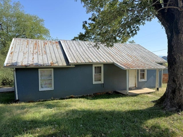2300 Walker Cove Rd