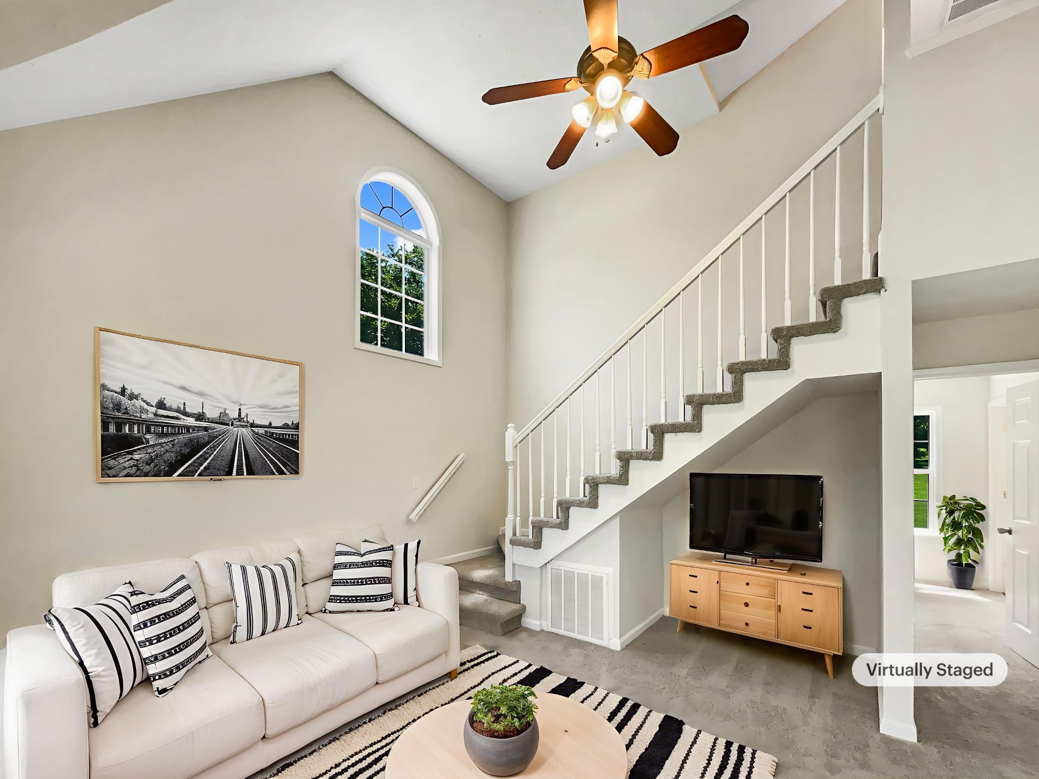1666 Sparkleberry Dr