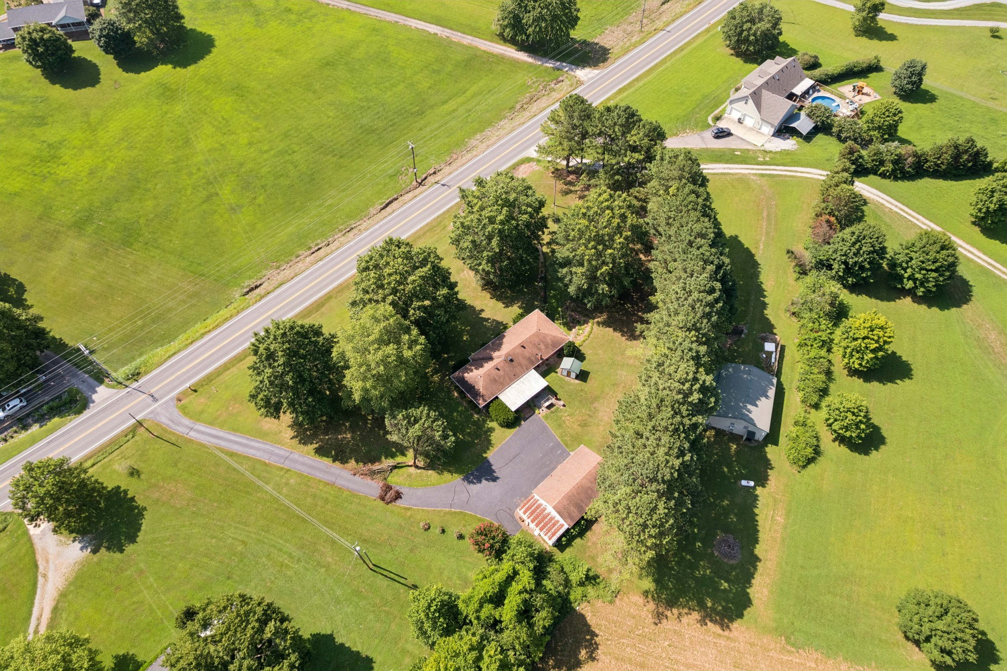 4272 Highway 49 W