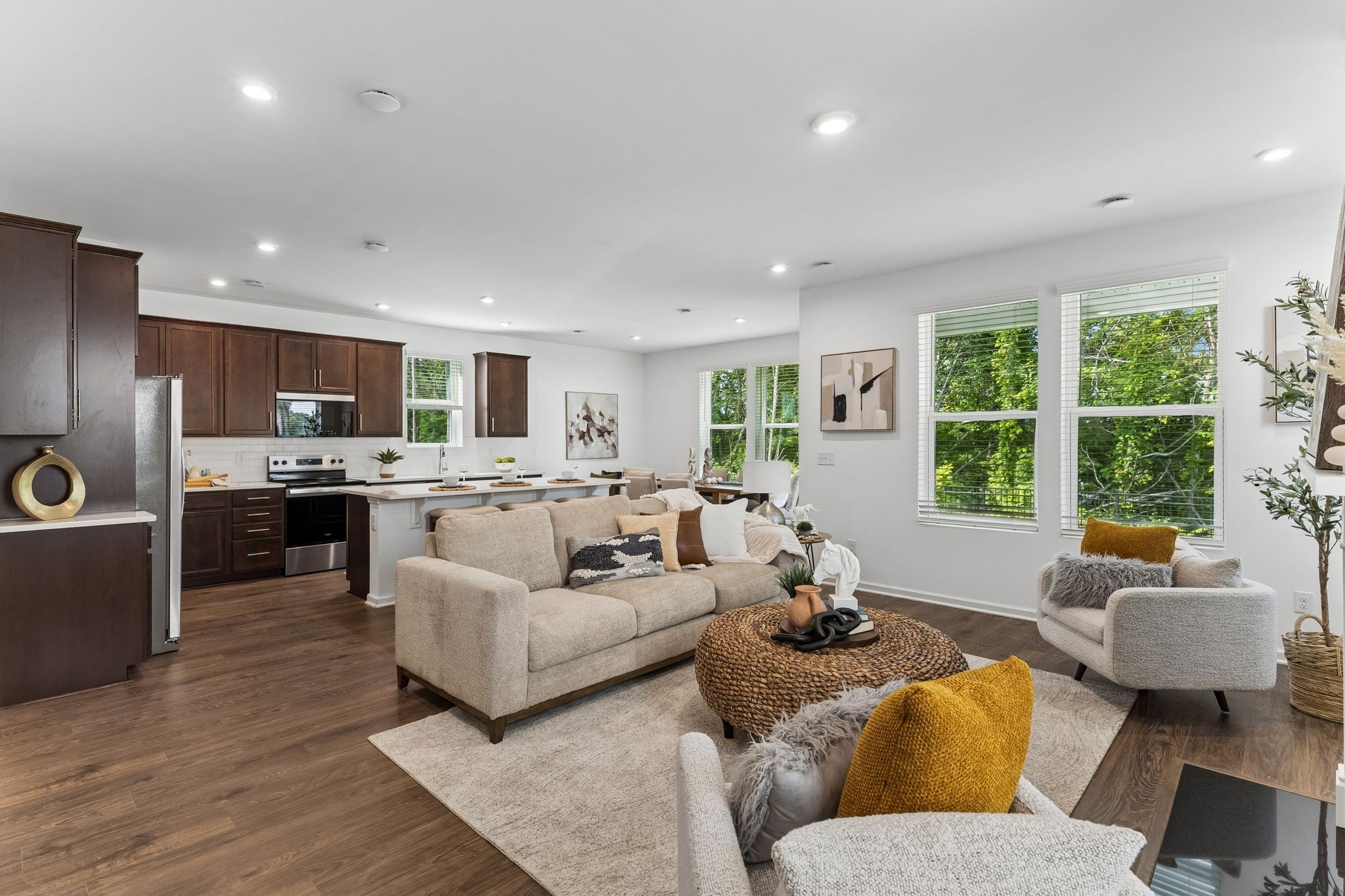 5388 Bellflower Hls