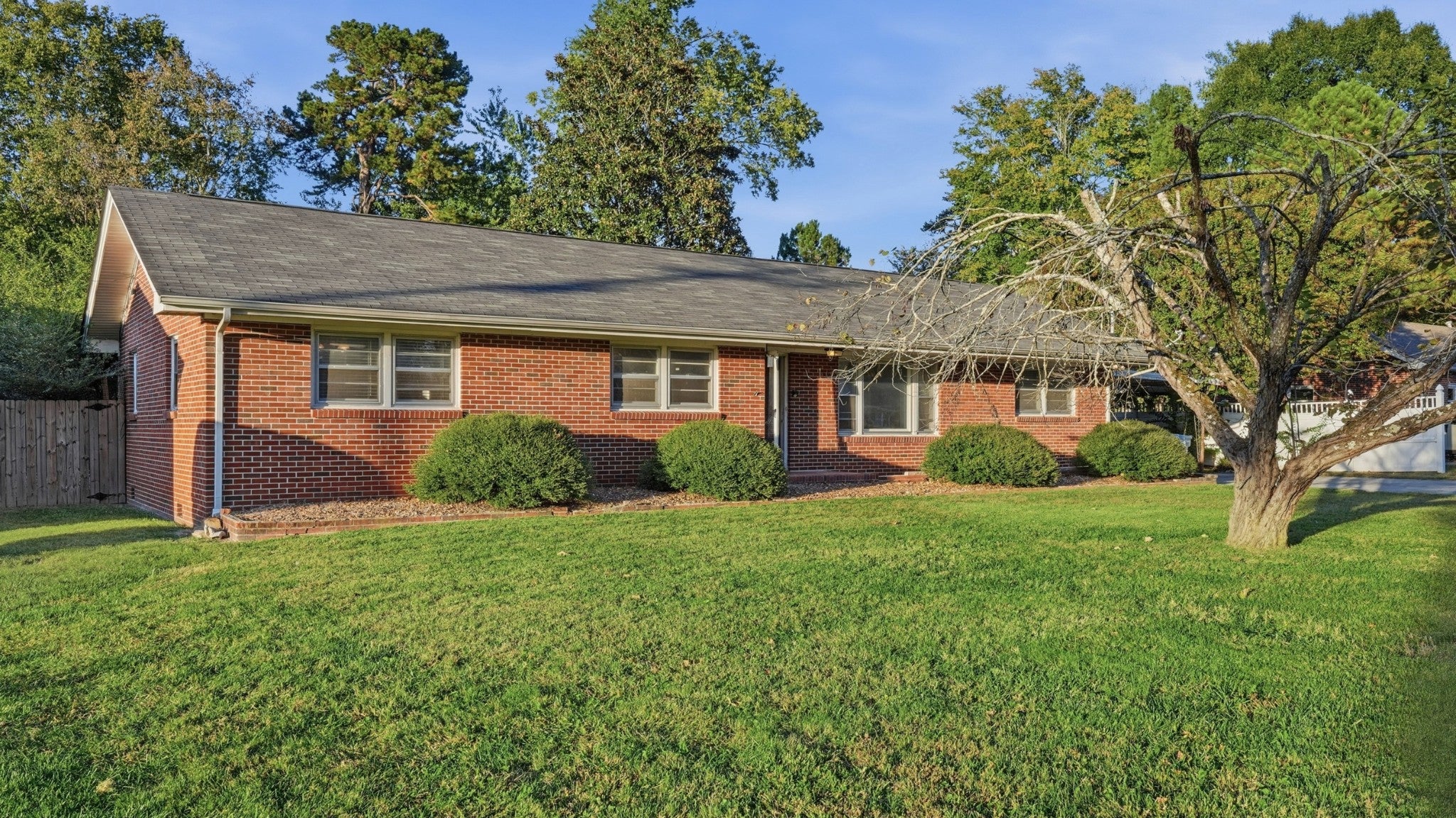 1003 Oak Dr