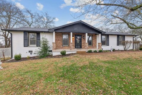 427 Kinhawk Ct Nashville TN 37211
