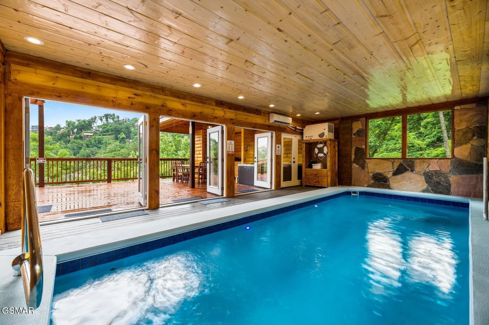 720 Pinecrest Drive