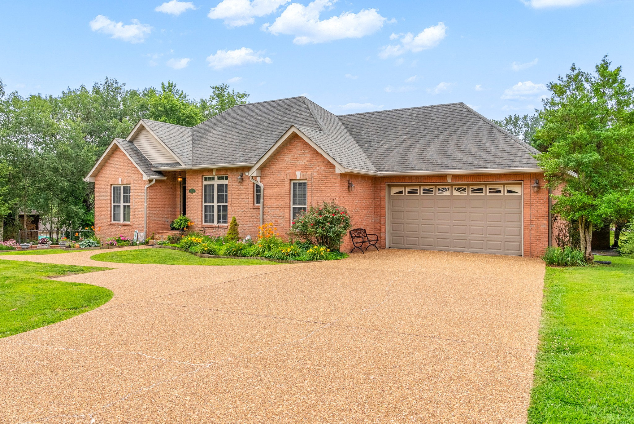 Middle Tennessee Properties 3 2086B Memorial Dr