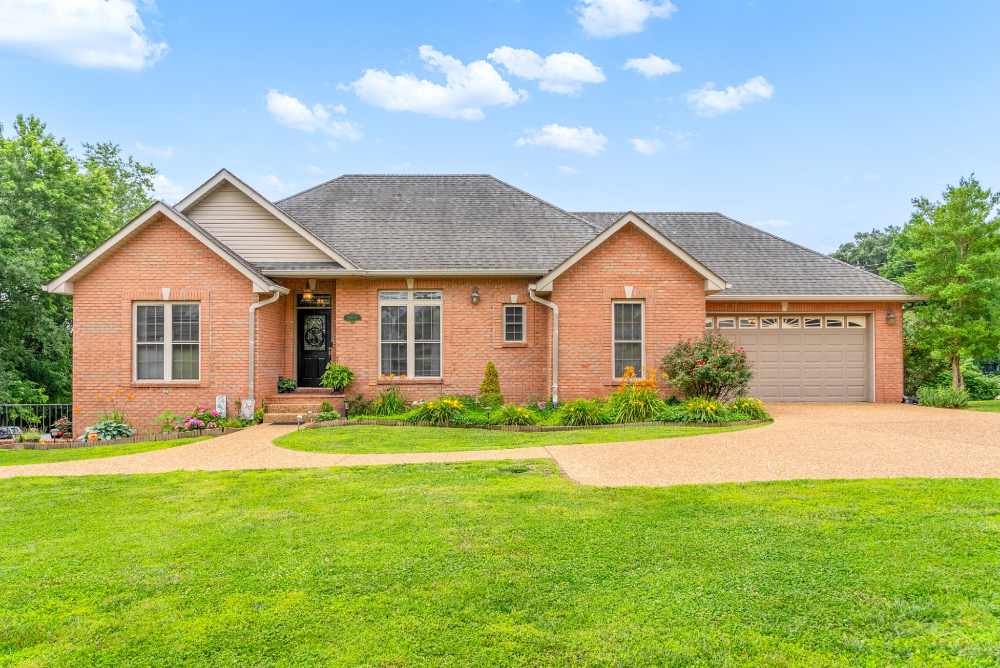 Middle Tennessee Properties 2 2086B Memorial Dr