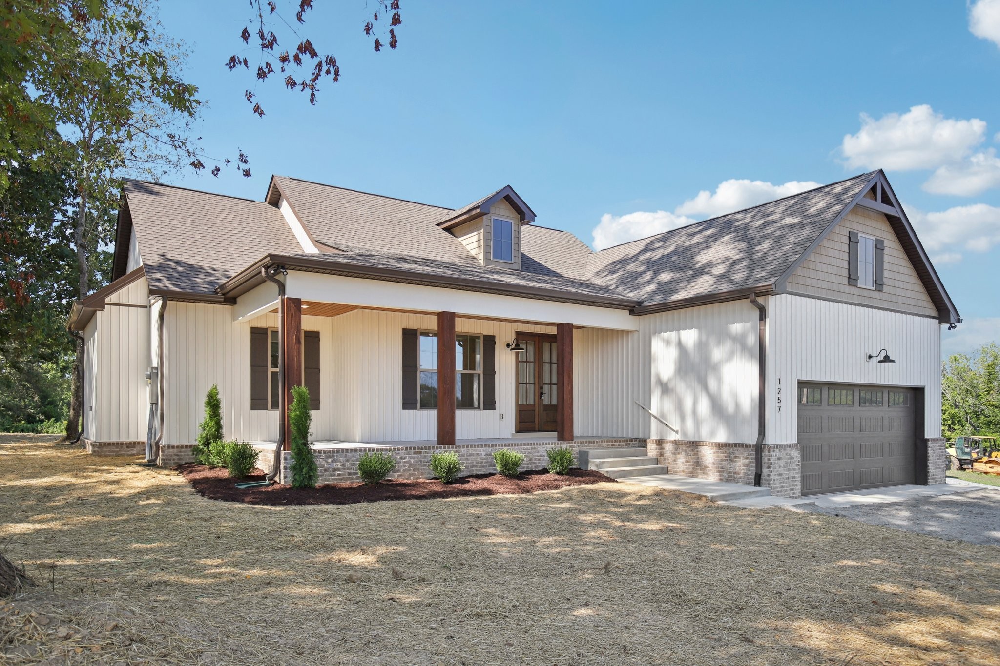 1257 Vickie Ln