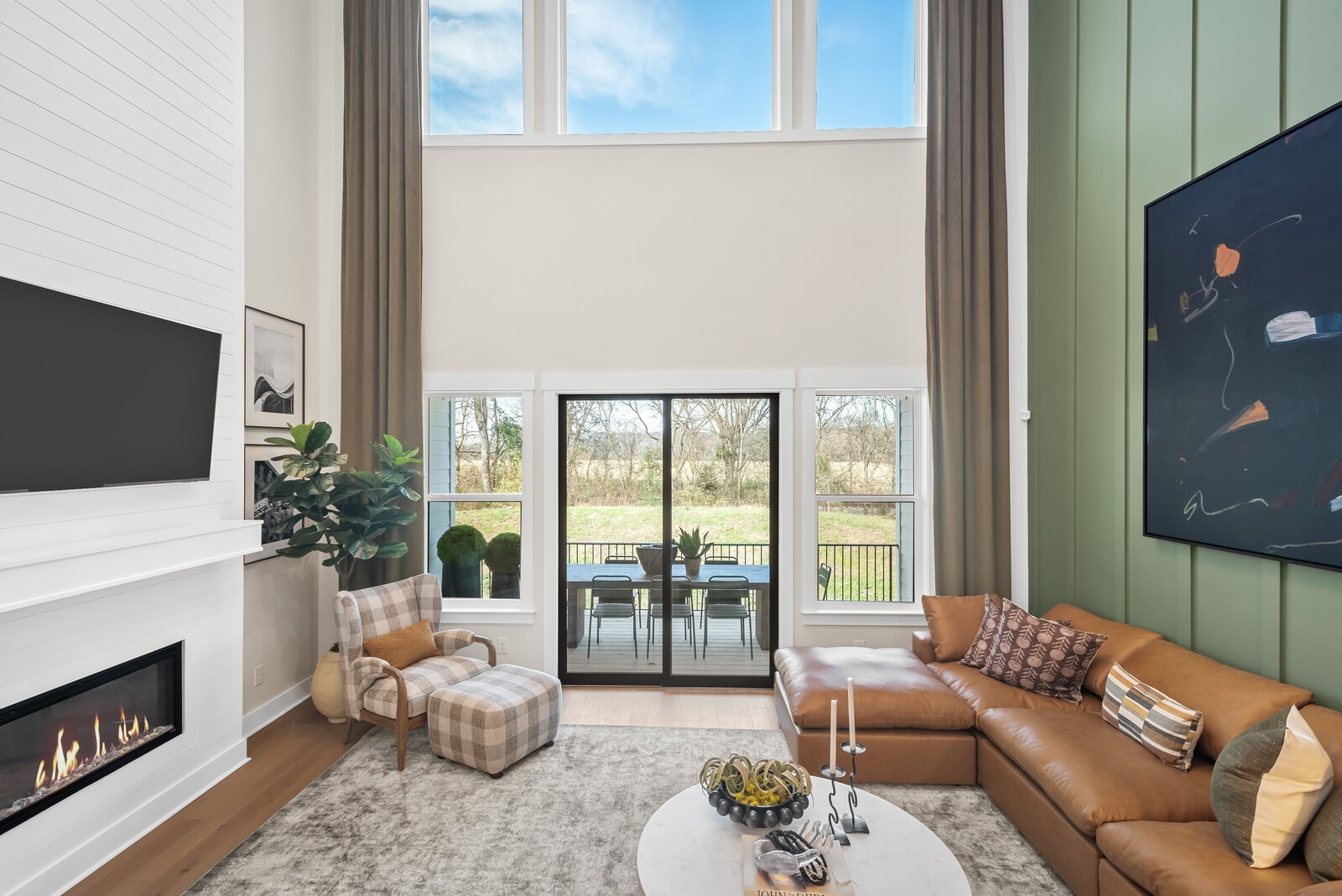 2068 Conductor Ln