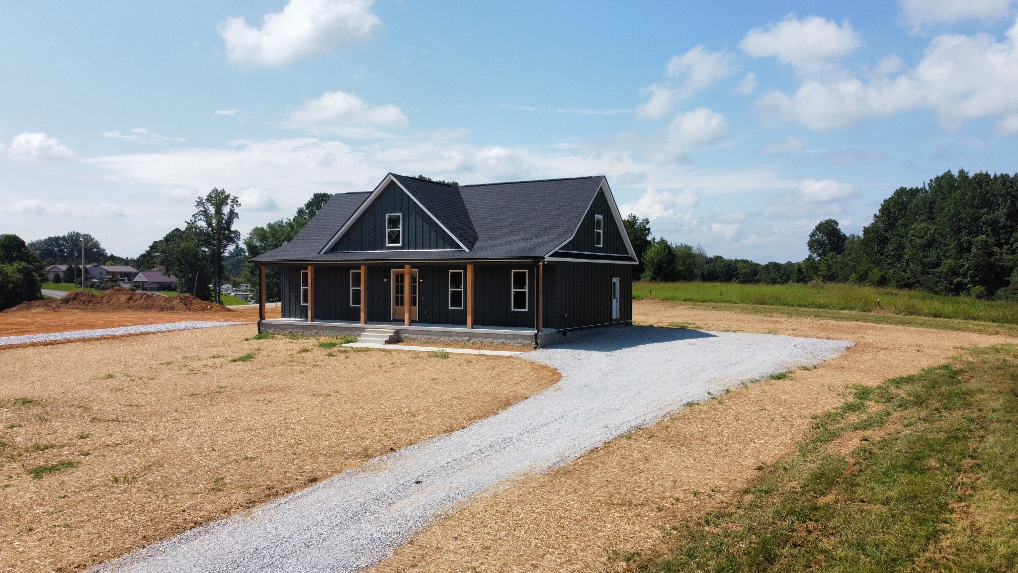33 Evans Rd