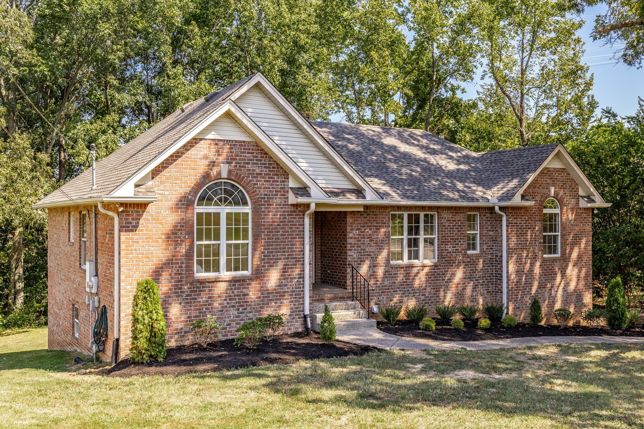3005 Lana Ln