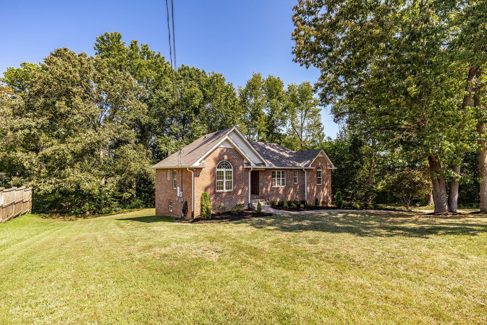 3005 Lana Ln