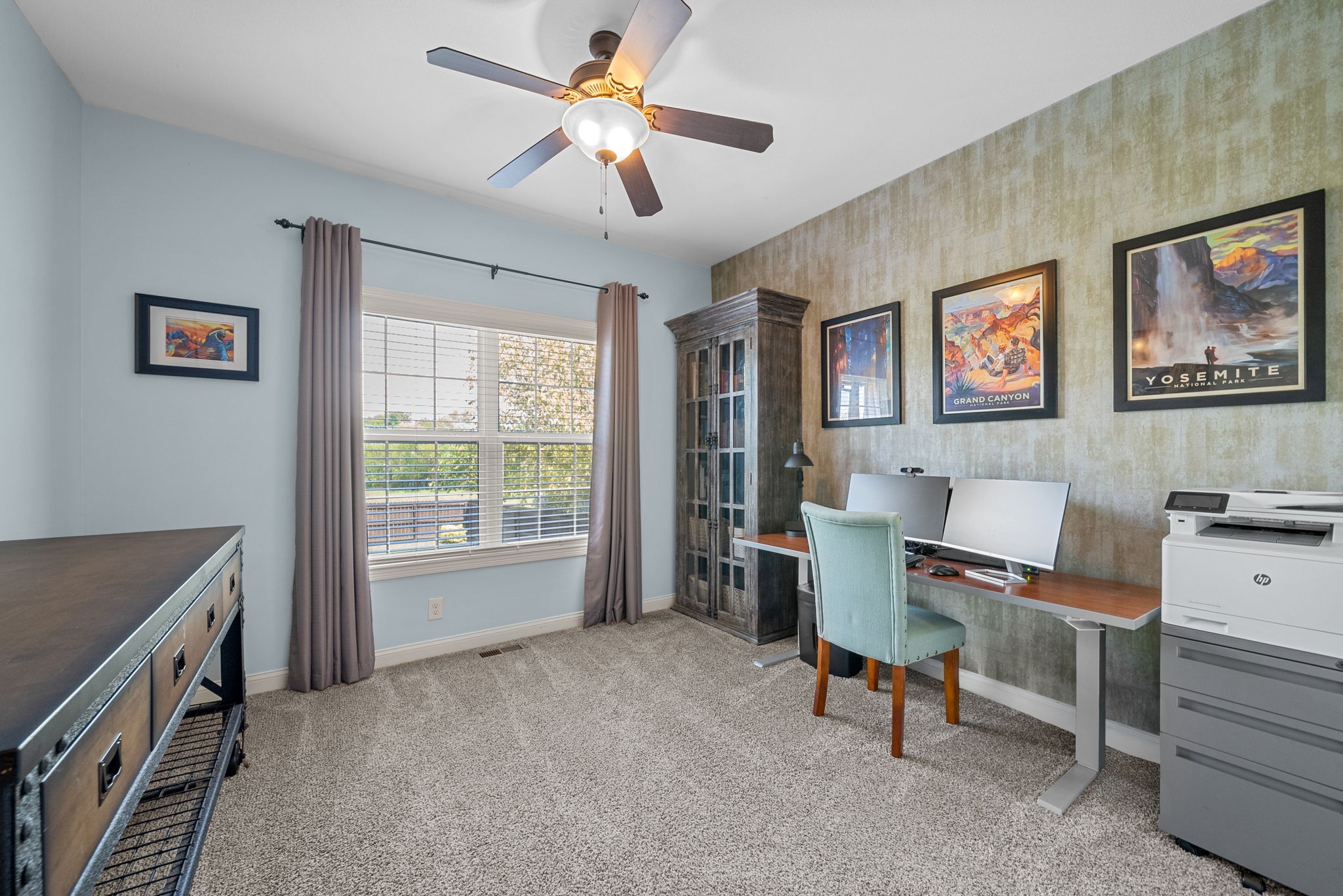 Clarksville, Tennessee 37043, United States, 4 Bedrooms Bedrooms, ,4 BathroomsBathrooms,Residential,Pending,204403