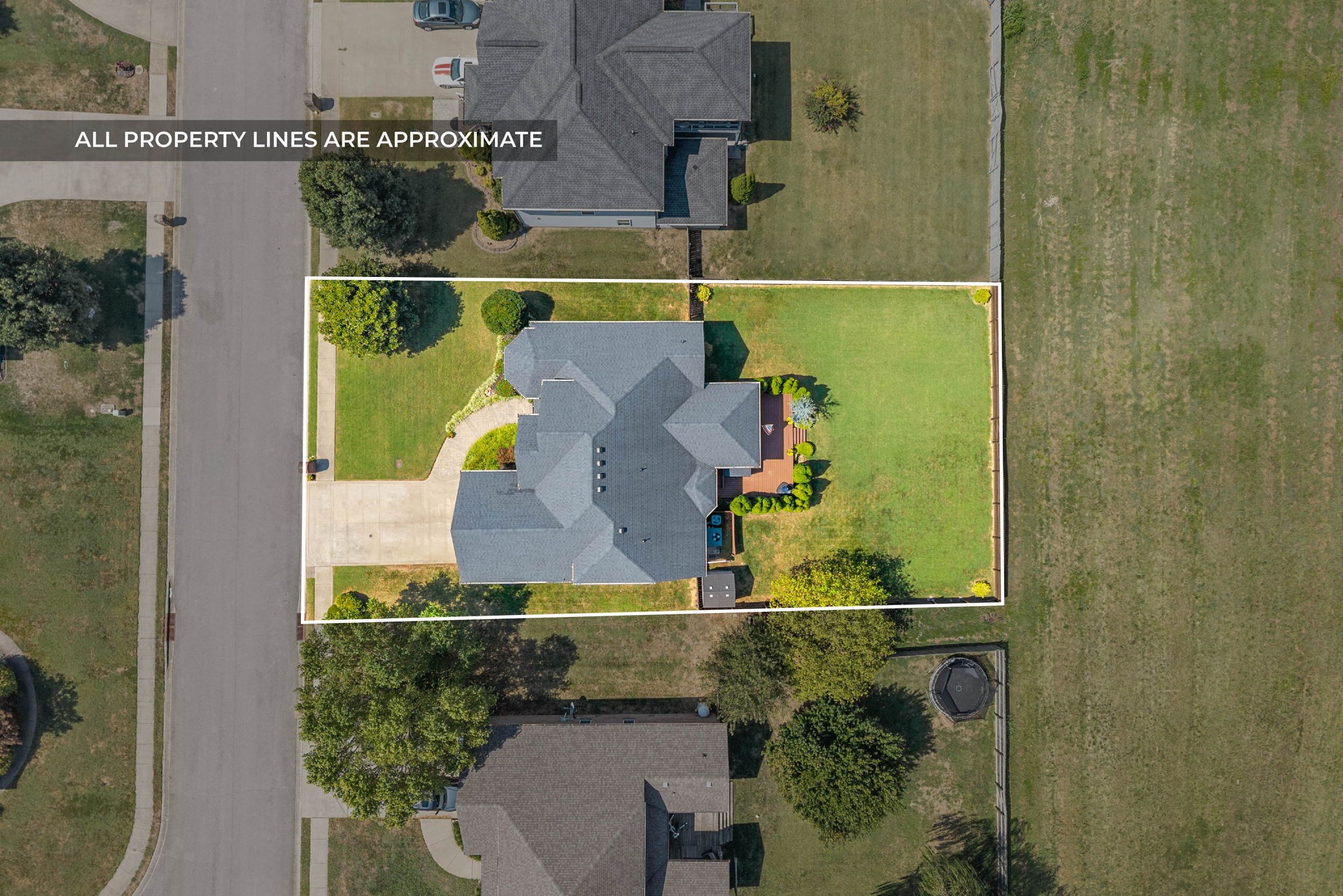 Clarksville, Tennessee 37043, United States, 4 Bedrooms Bedrooms, ,4 BathroomsBathrooms,Residential,Pending,204403