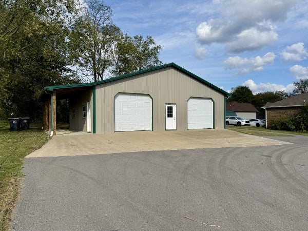 779 McMurry Blvd E