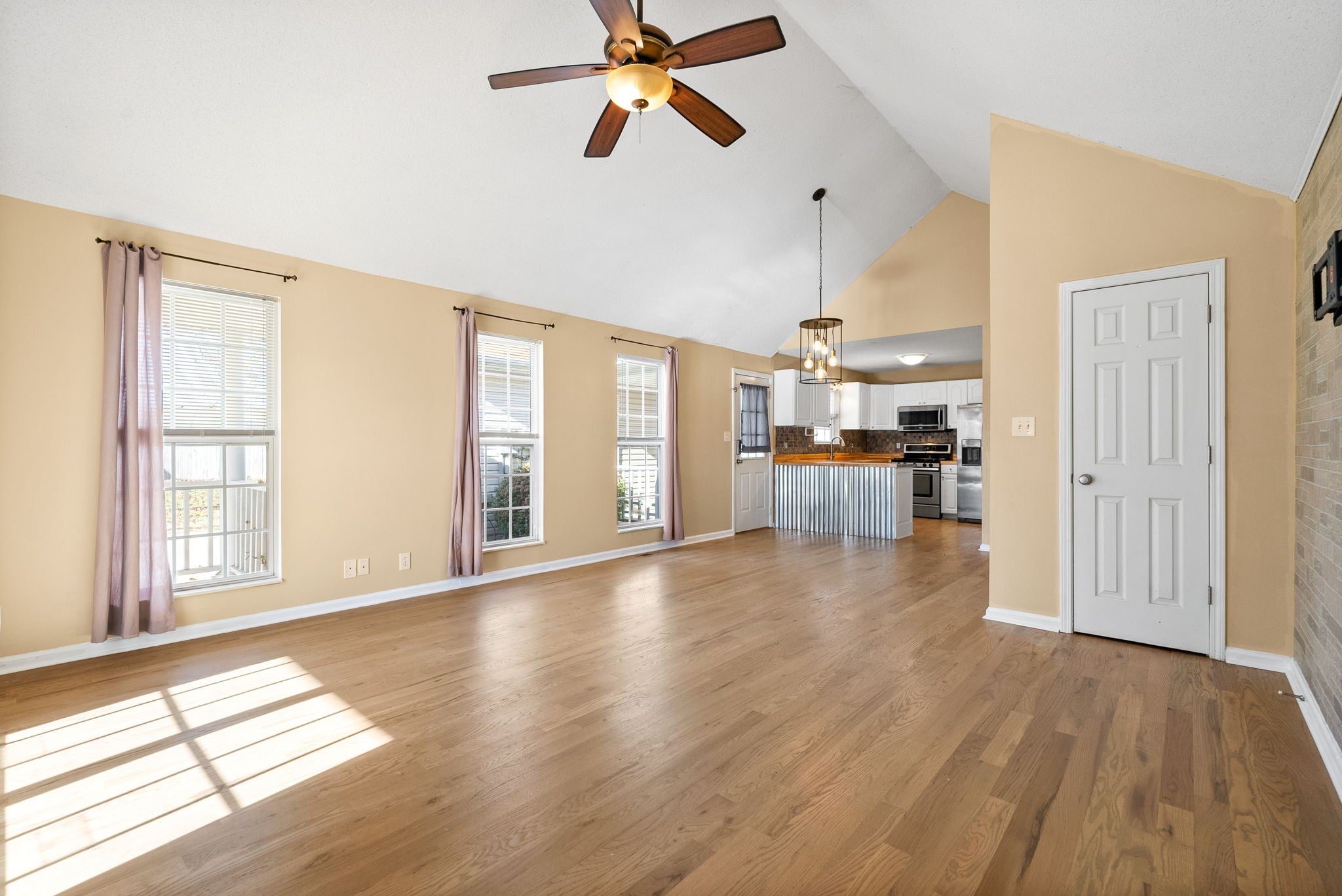 326 White Birch