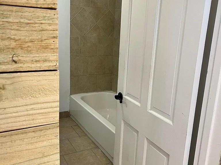 Nashville, Tennessee 37204, United States, 3 Bedrooms Bedrooms, ,2 BathroomsBathrooms,Residential,Active,170670