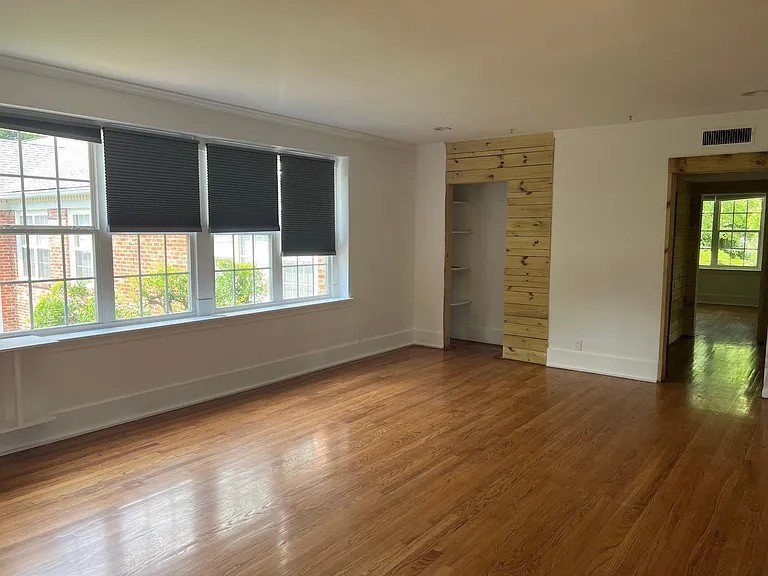 Nashville, Tennessee 37204, United States, 3 Bedrooms Bedrooms, ,2 BathroomsBathrooms,Residential,Active,170670