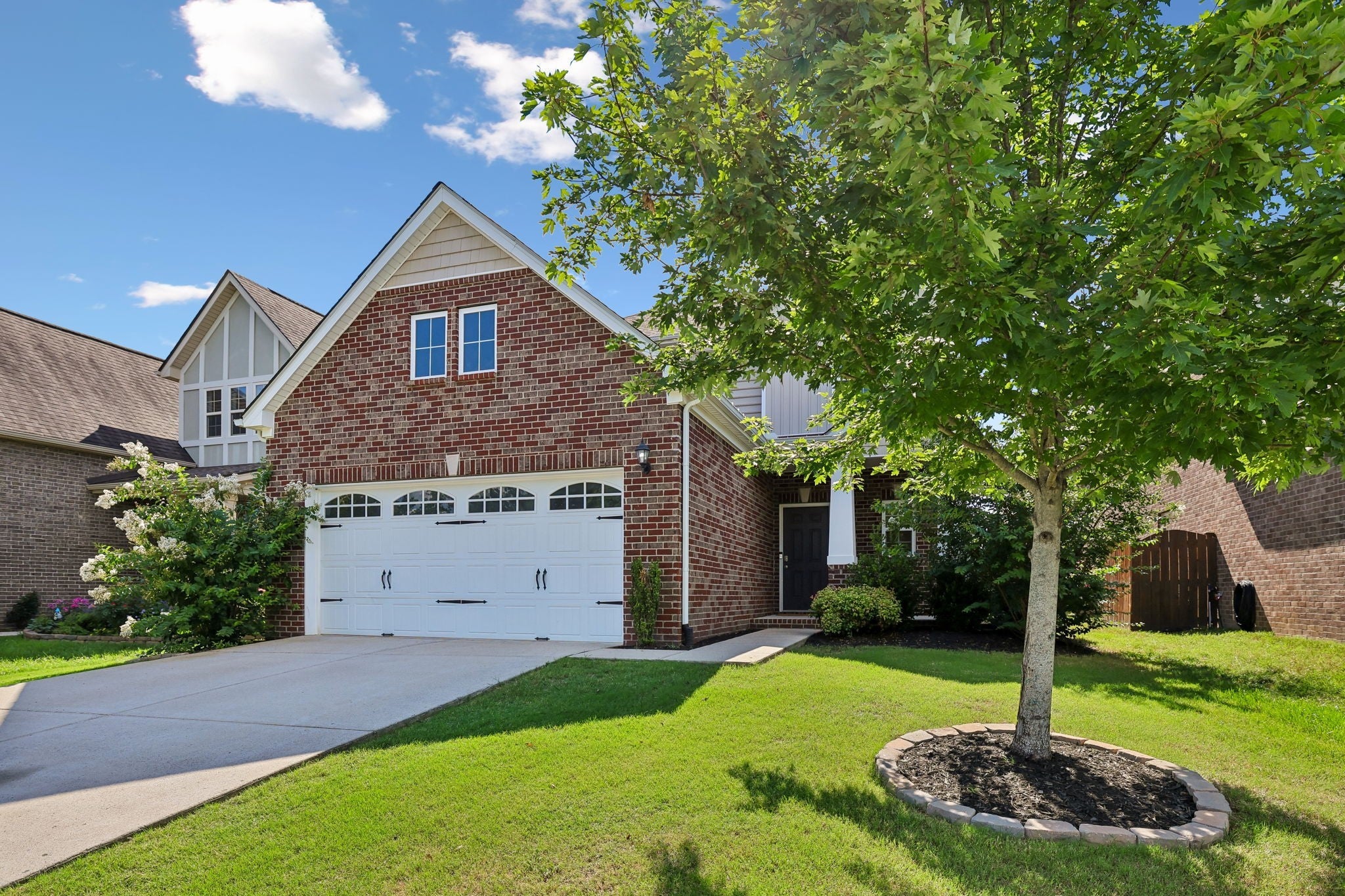 1413 Woodside Dr