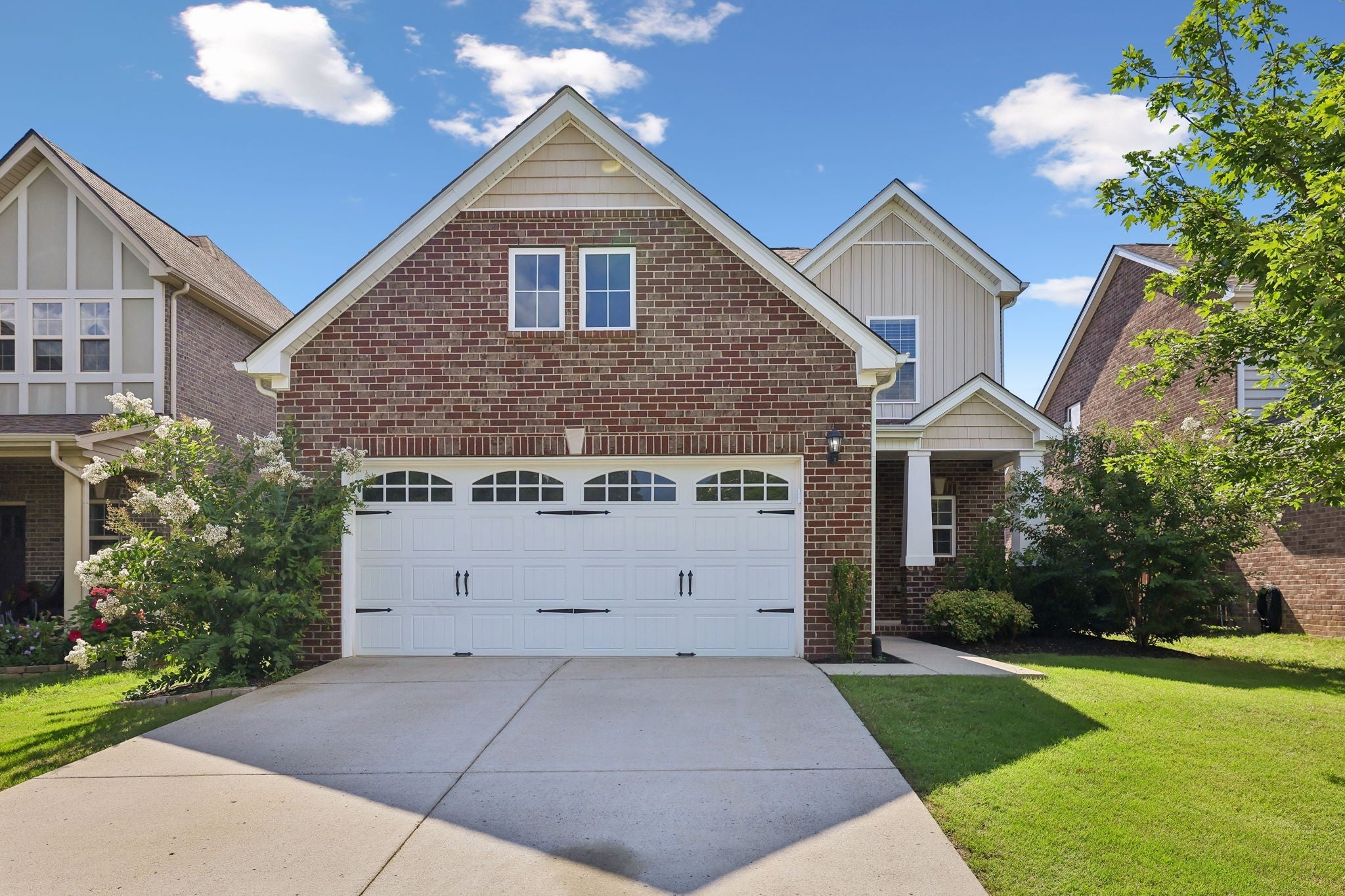 1413 Woodside Dr