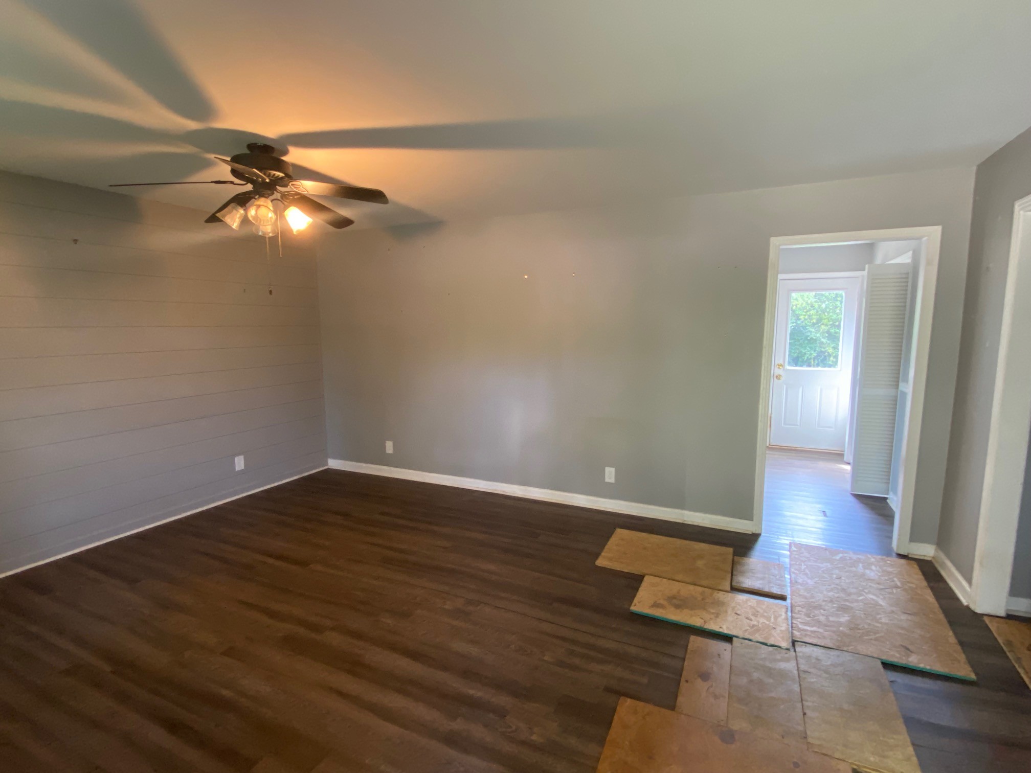 392 Roselawn Dr