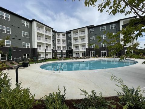 1540 Lebanon Pike 406 Nashville TN 37210