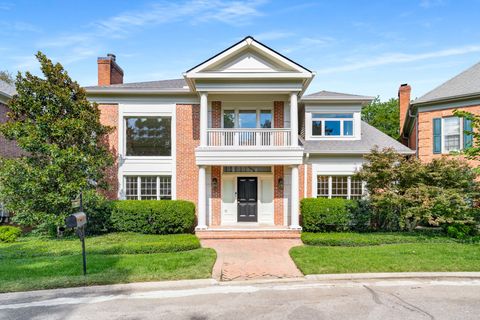 303 Saint James Park Nashville TN 37215