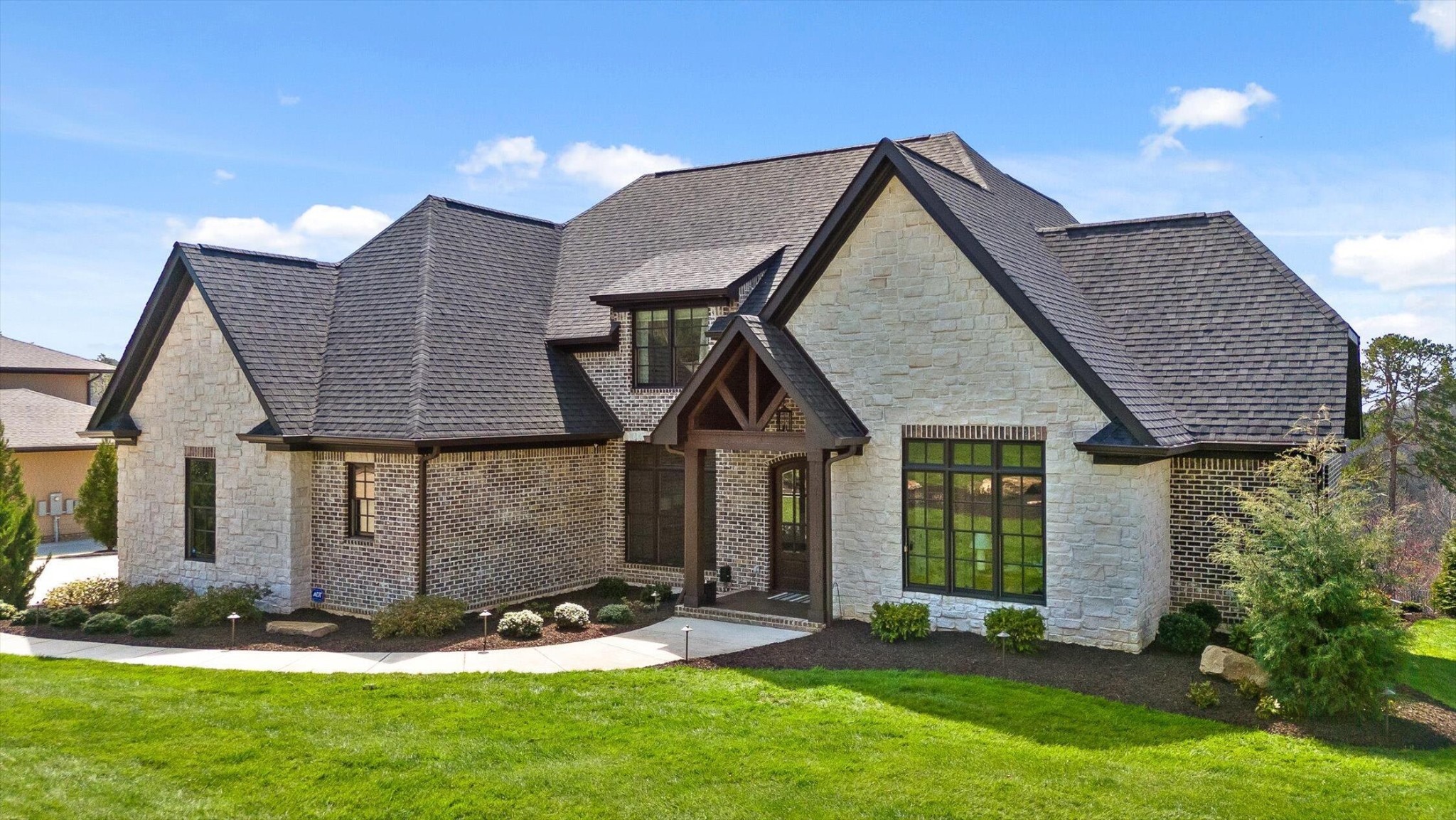 8008 Mountain Laurel Trail