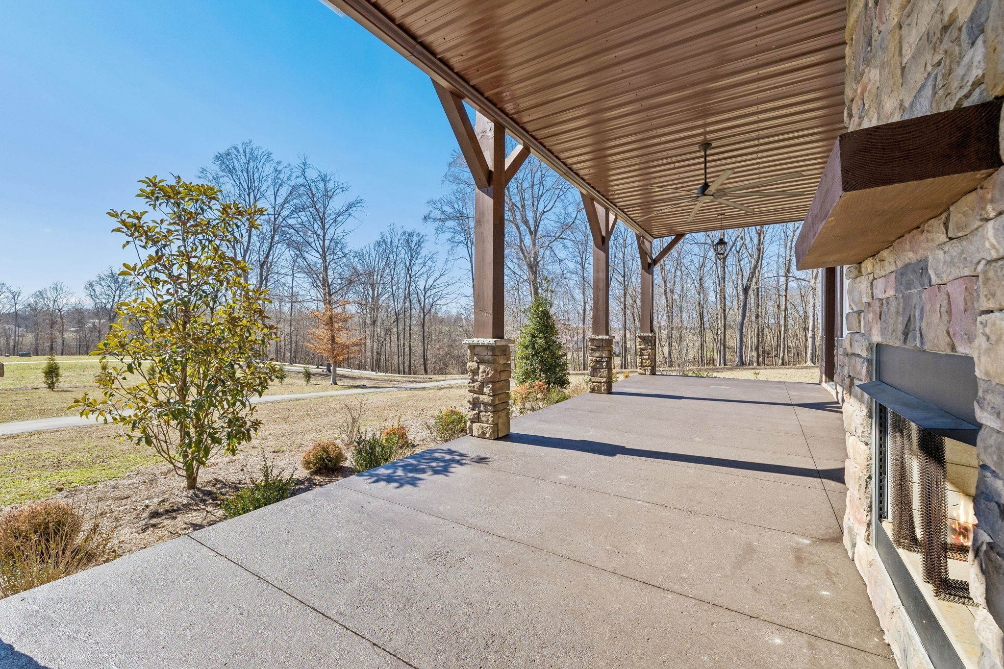 1224 Hangar Rd