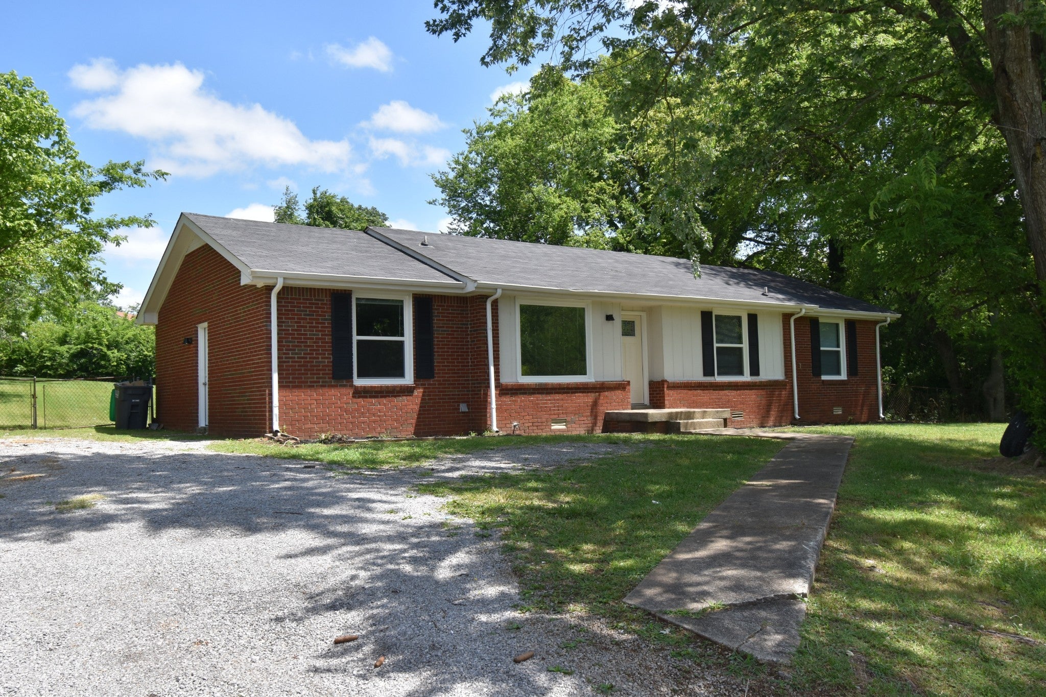 1579 Cherry Tree Dr