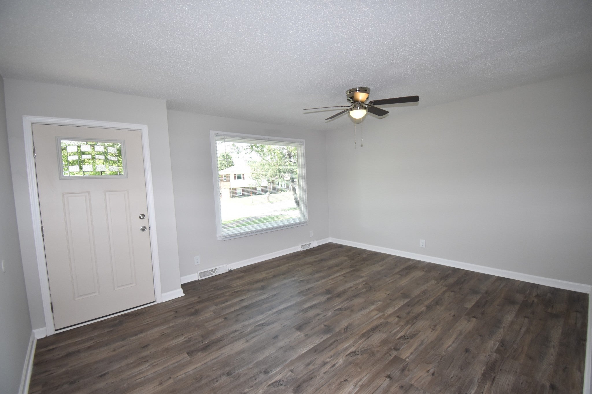 1579 Cherry Tree Dr