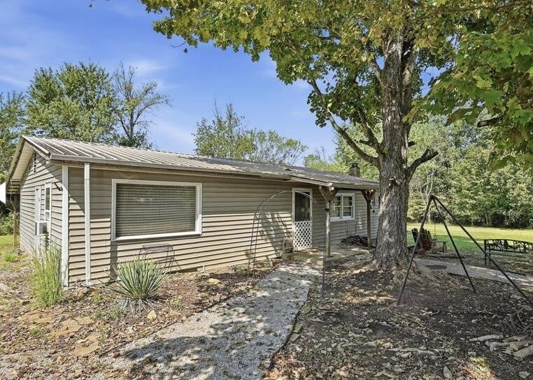 7484 Dunbar Rd