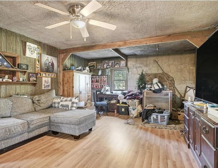 7484 Dunbar Rd