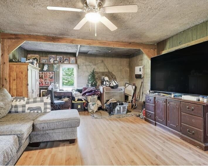 7484 Dunbar Rd