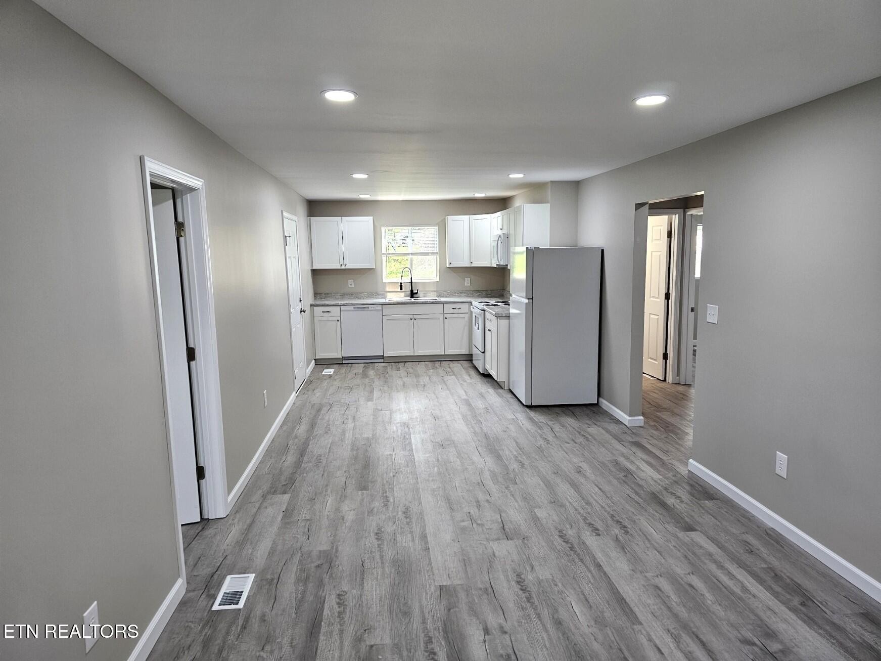 1529 Delaware Ave