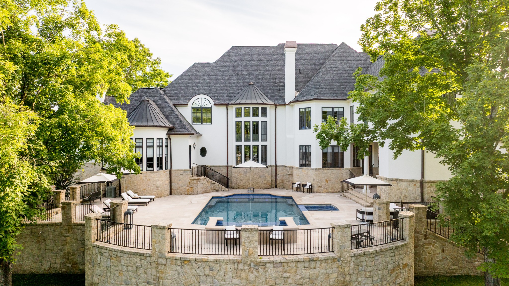 2410 Hidden River Ln