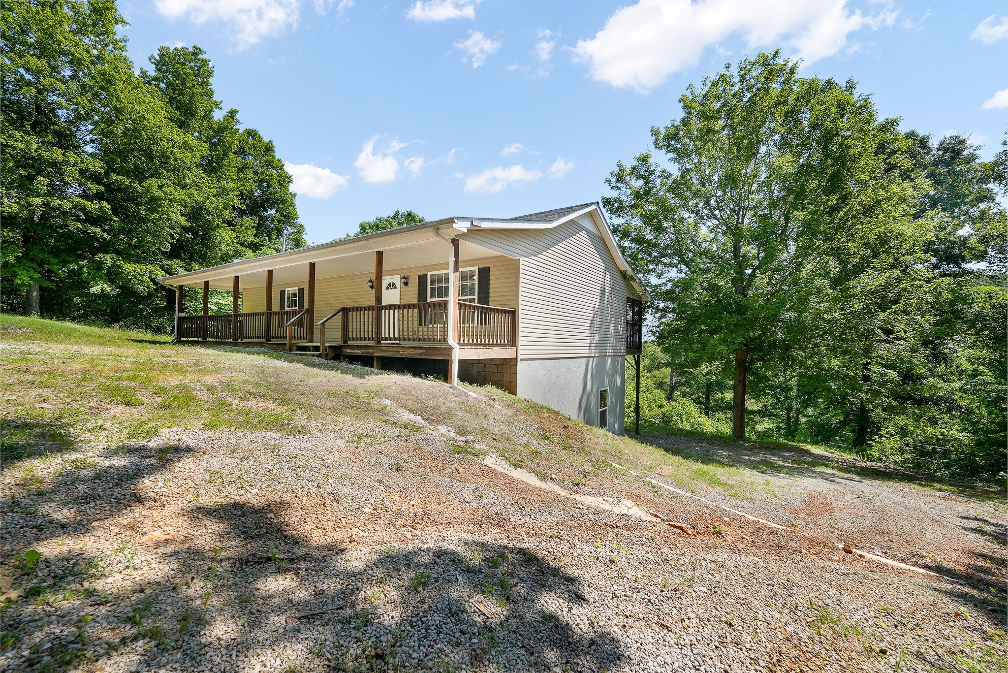 24 Charlsie Ln
