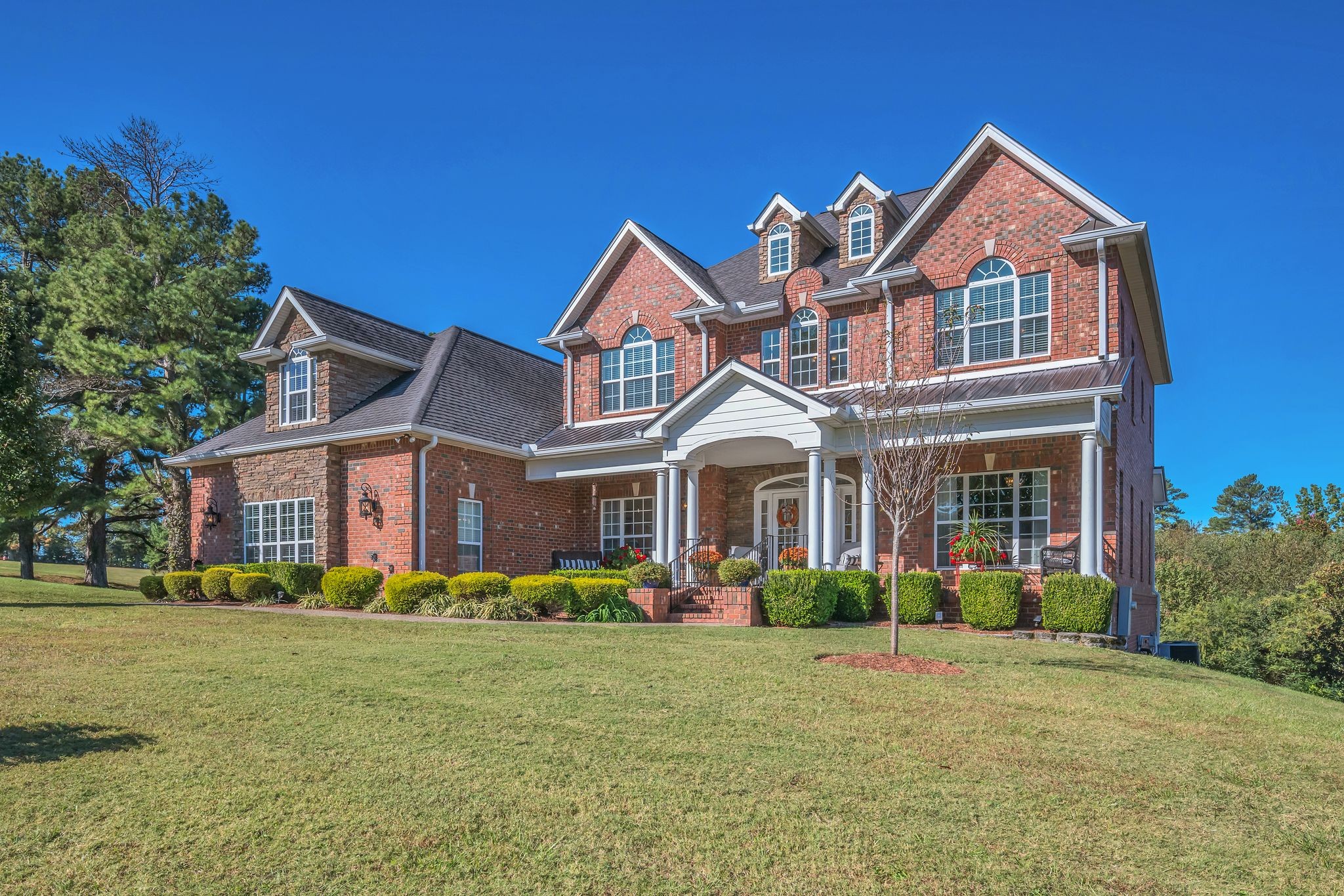 511 Country Club Dr