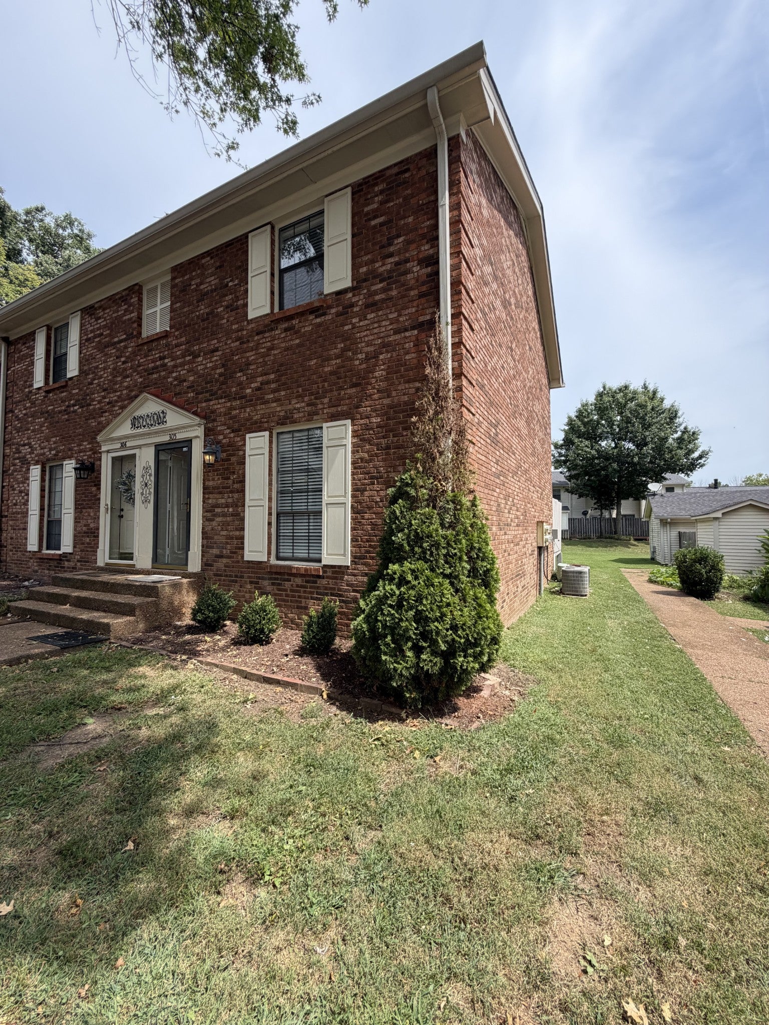 305 Brentwood Pt