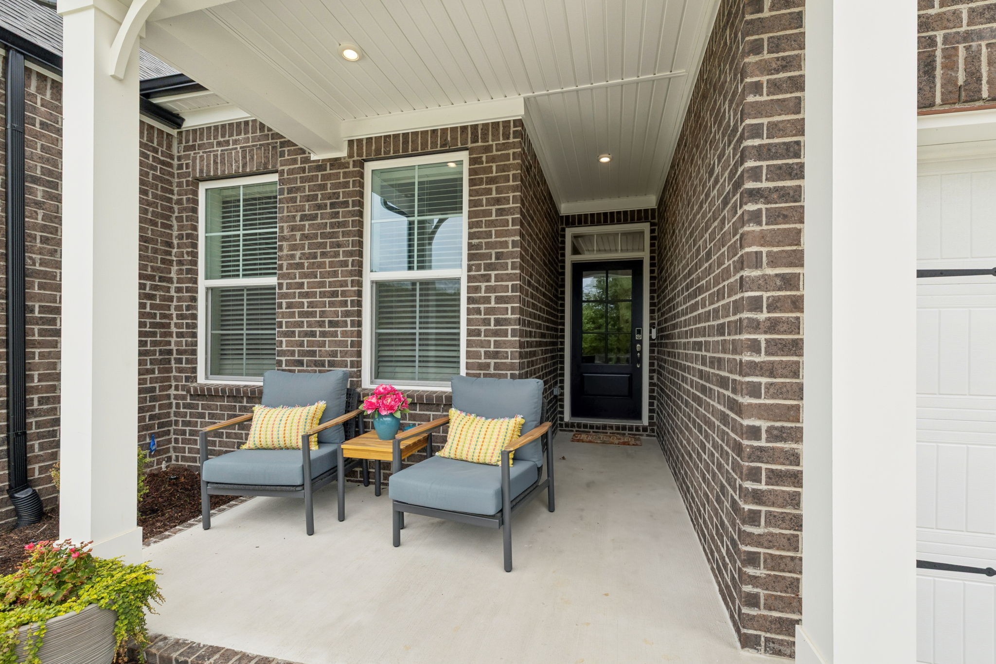 1434 Autumn Leaf Ln