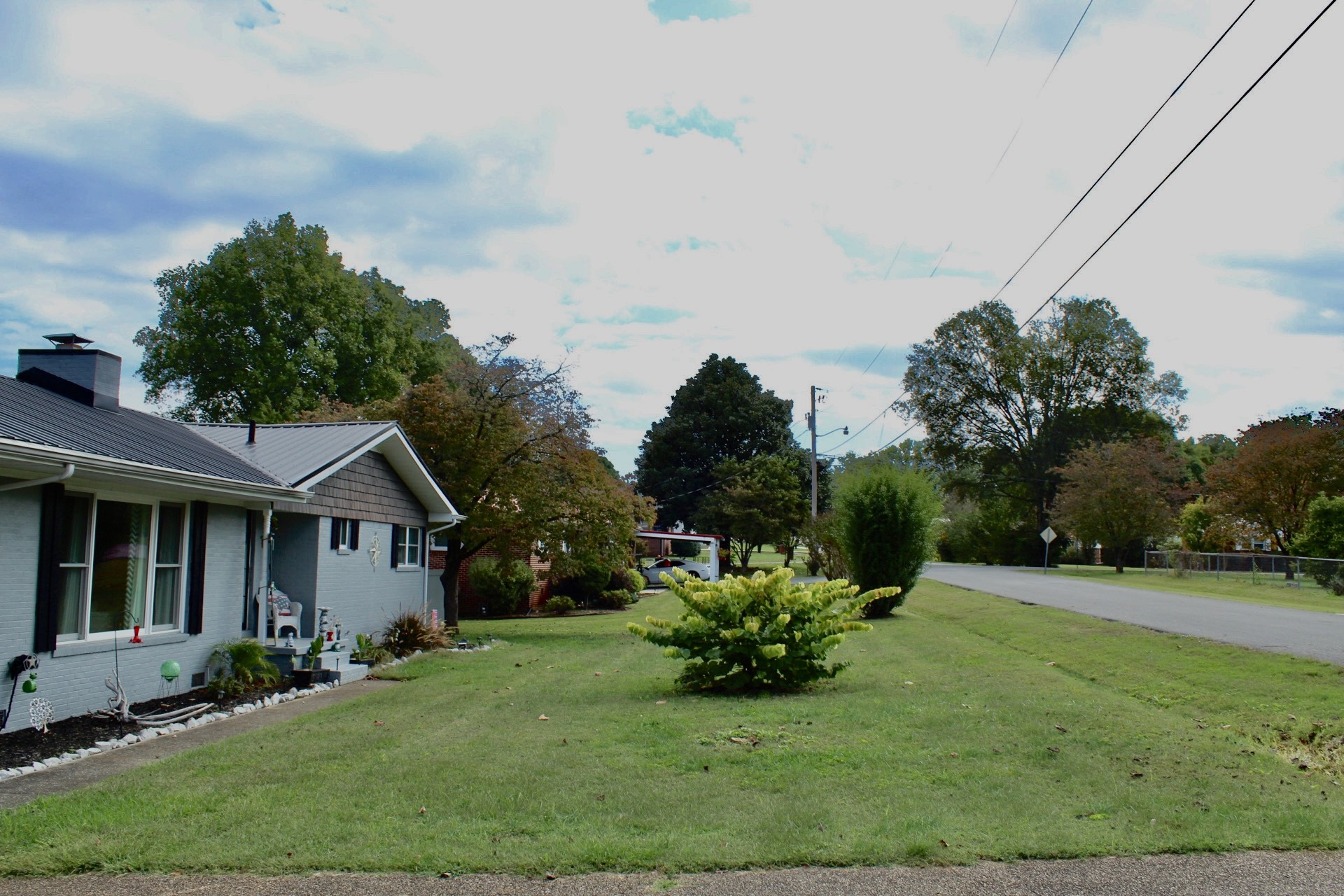 105 Edgewater Dr