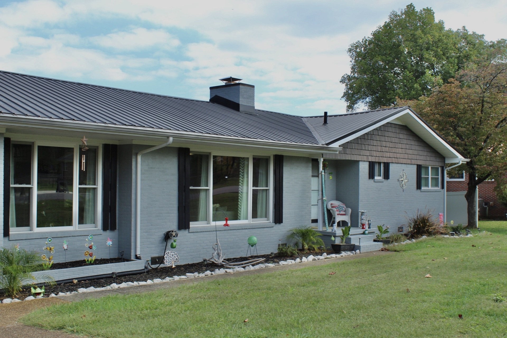 105 Edgewater Dr
