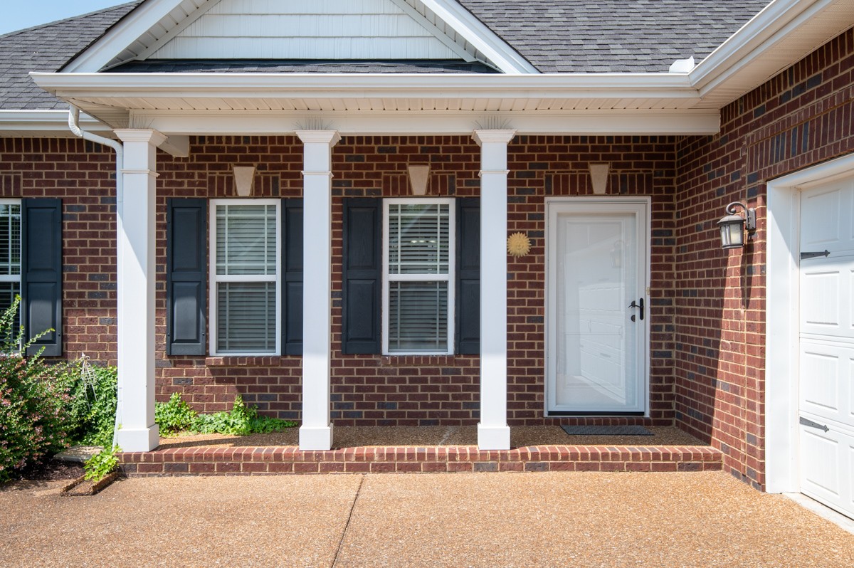605 Indian Ridge Cir