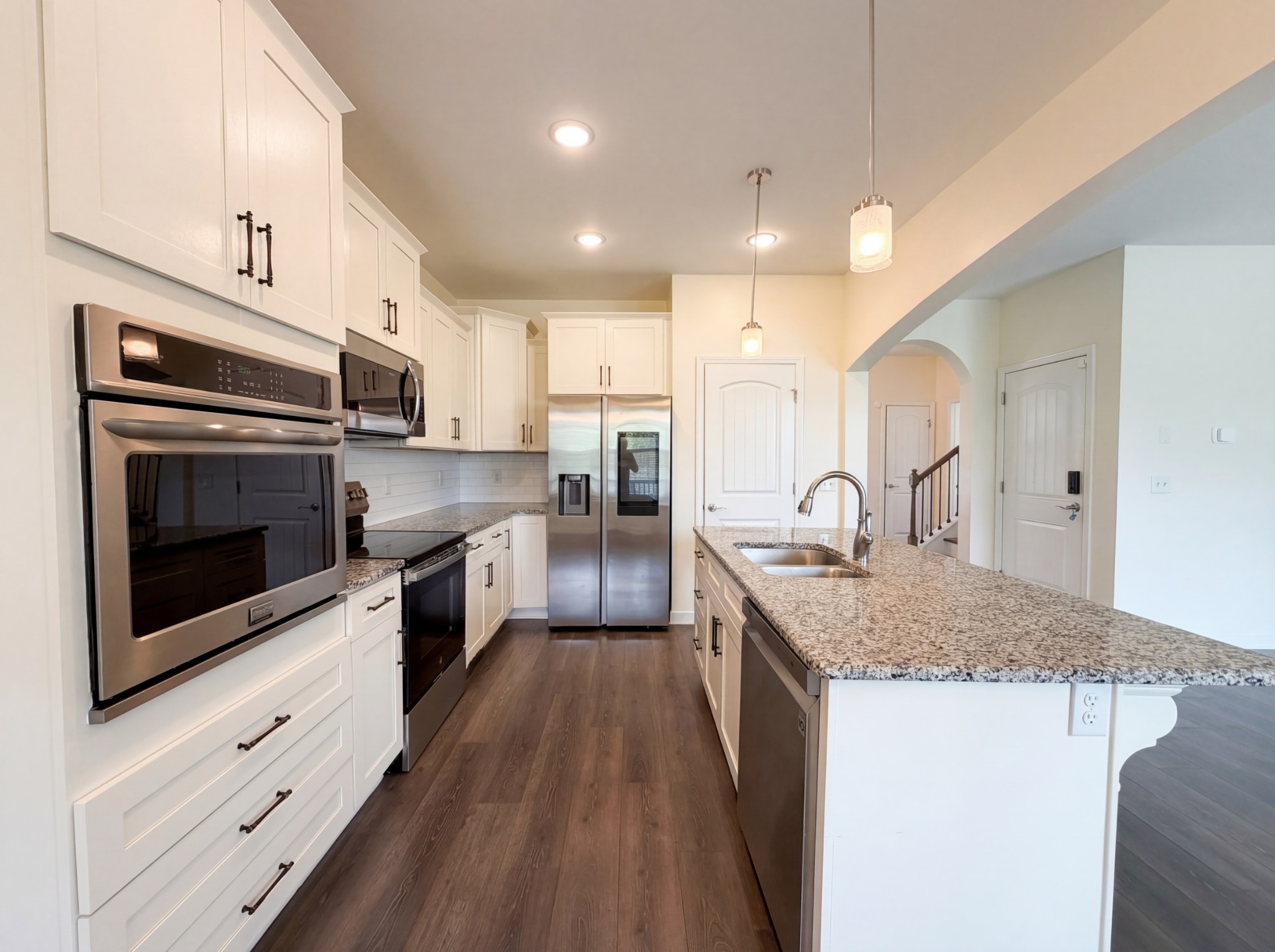 210 Hickory Pointe Dr