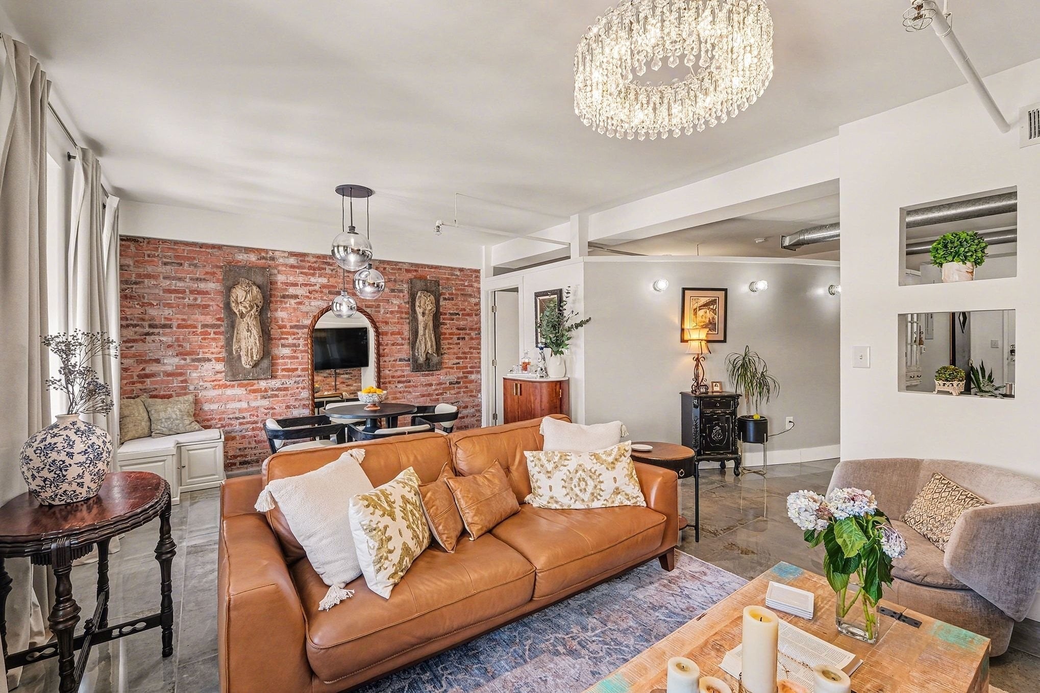 1-bed listing at 700 Church St 803, Nashville