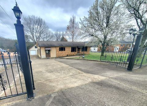 18 Roberts Ln Lebanon TN 37087