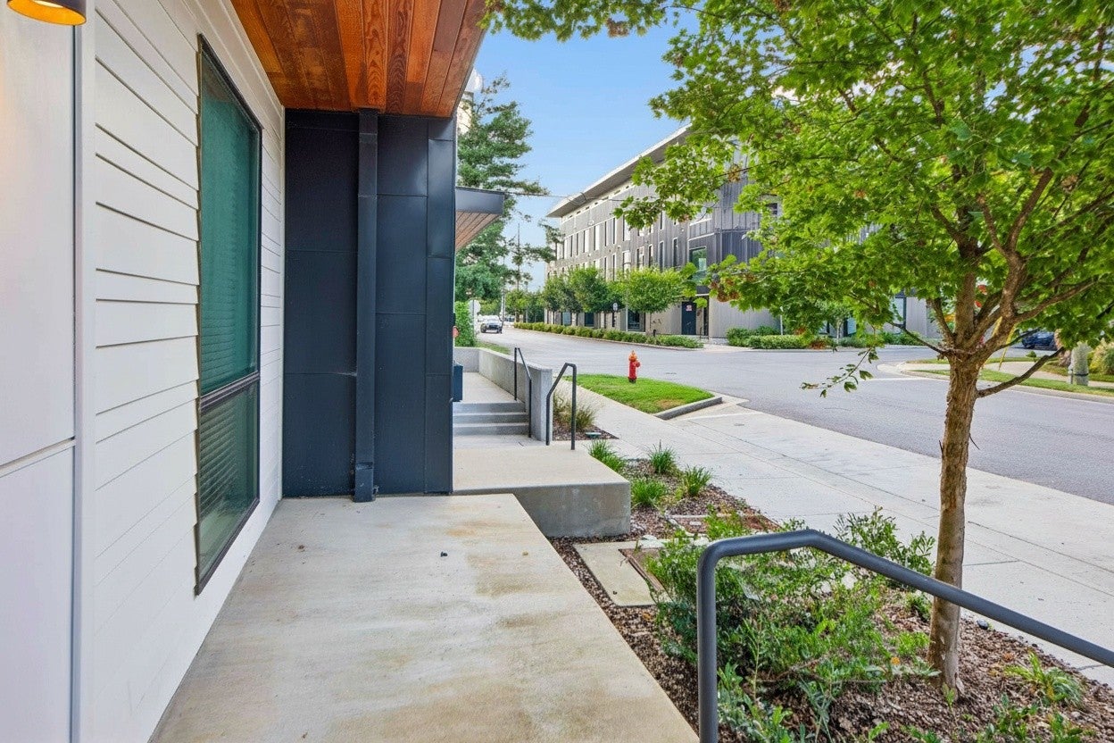419 Merritt Ave