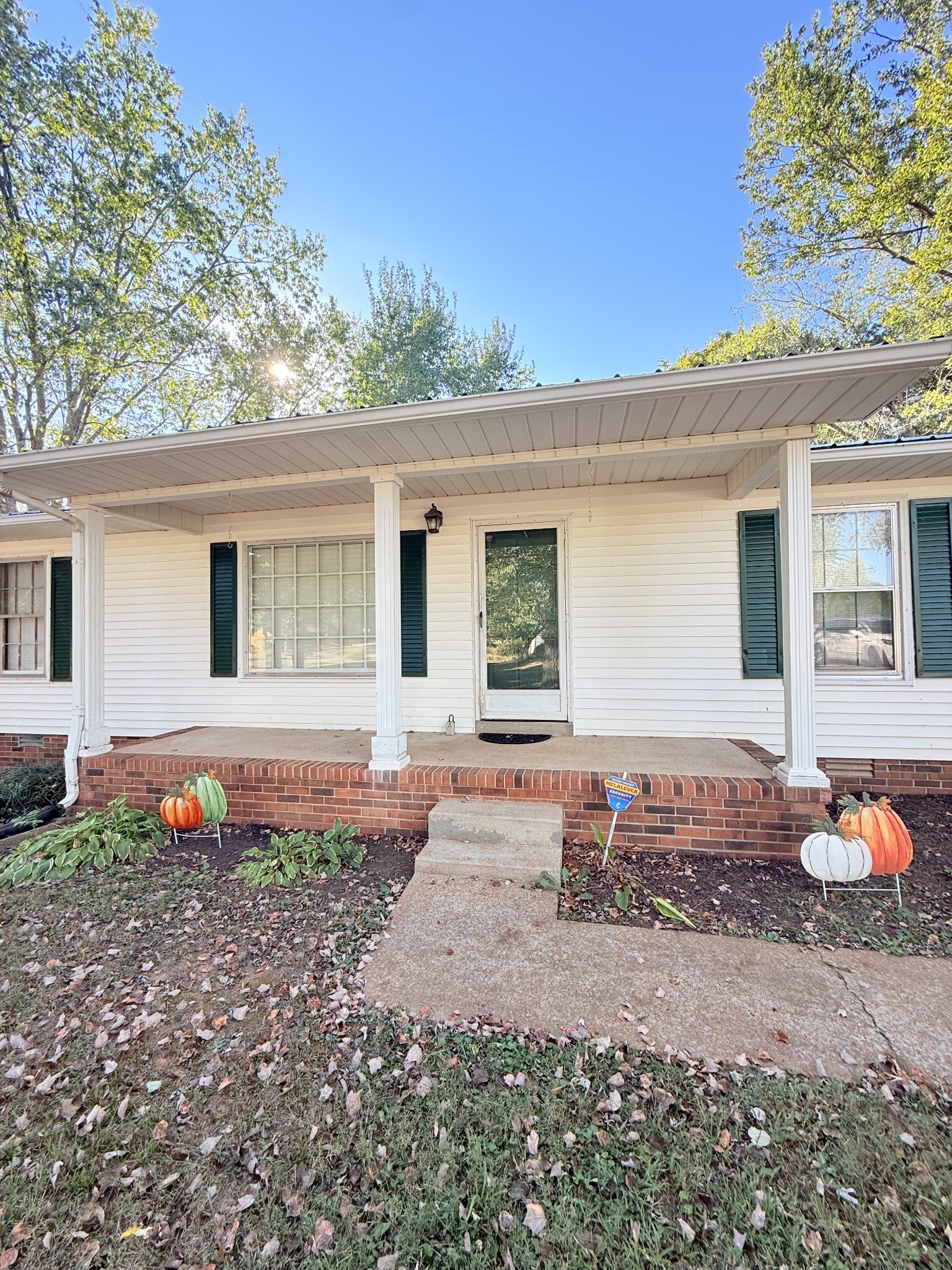 601 Herb Dr